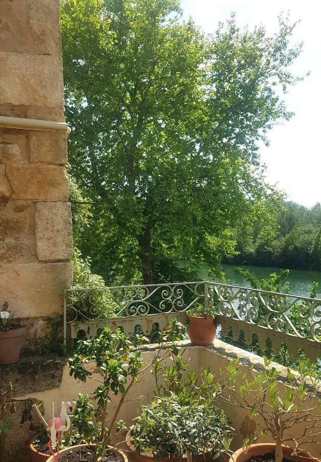 Gite Face A La Riviere -Proche Du Pont Du Gard- Montfrin Экстерьер фото